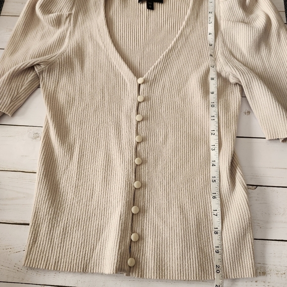 Express Puffed Short Sleeve Ribbed Button Down Beige Sweater Size Medium - Picture 4 of 9